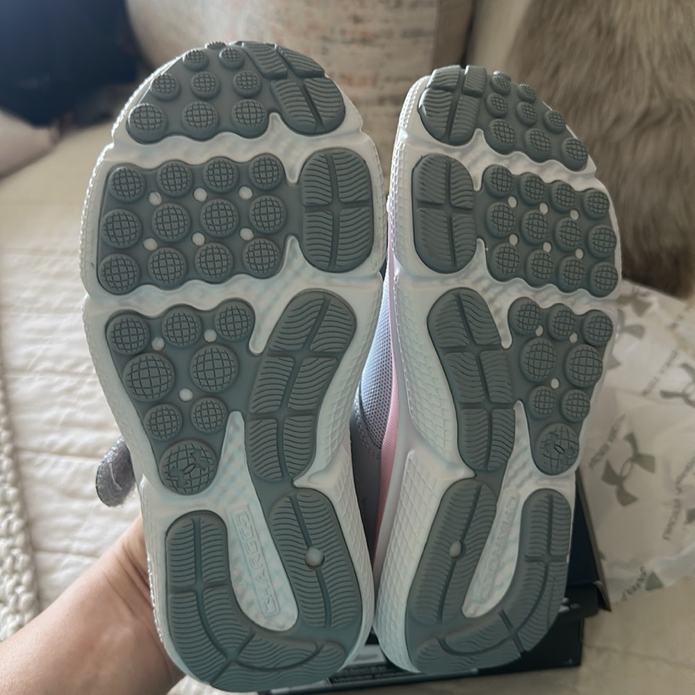 Under Armour Kids Sneakers in Gray and Pink - Picture 2 of 2